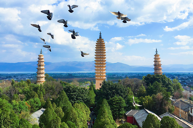 旅游景点 国内攻略 云南攻略 洱海攻略 古城夜景很好看一些,我对大理